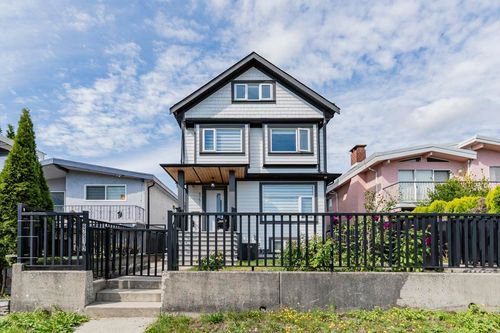 6751 Knight St, Vancouver, BC, V5P2W4 | Card Image