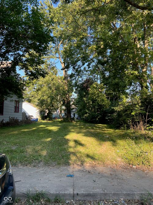 326 Bradley Ave, Indianapolis, IN, 46201-3528 | Card Image