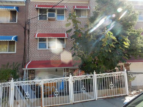 4044 Harper Ave, Bronx, NY, 10466-2404 | Card Image