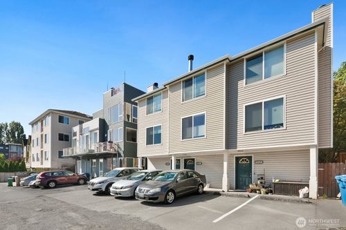 apt-b-3224 21st Ave W, Seattle, WA, 98199-2396 | Card Image