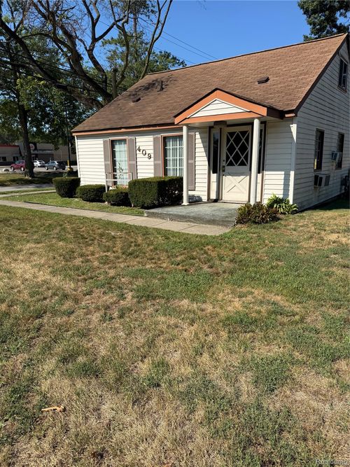409 N Wayne Road, Westland, MI, 48185 | Card Image