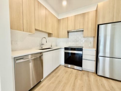 101-11907 223 St, Maple Ridge, BC, V2X4P9 | Card Image