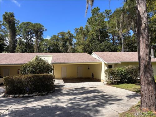 8075 W Homosassa Trl, Homosassa, FL, 34448-2851 | Card Image
