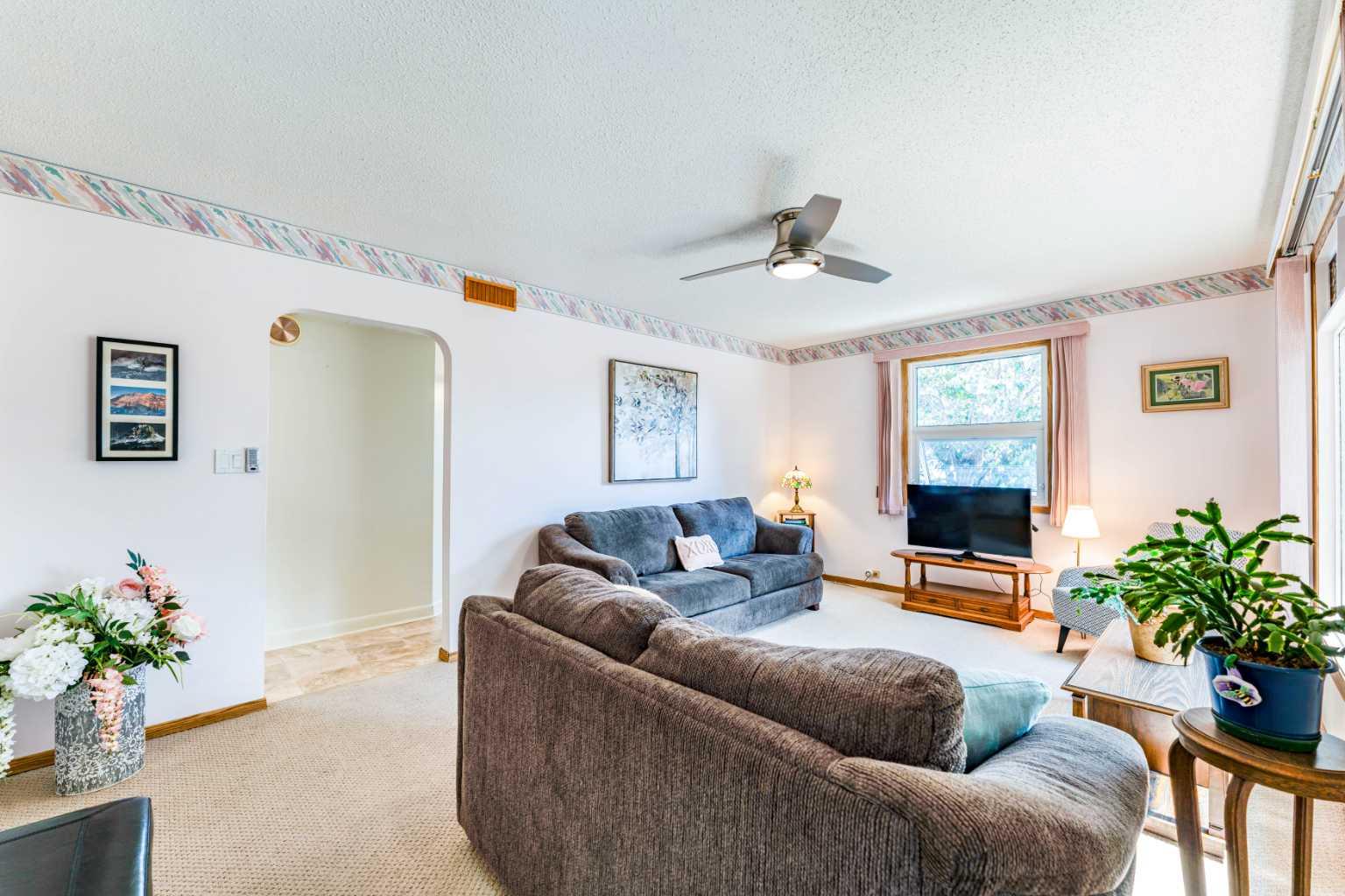 Residential in Pincher Creek 3