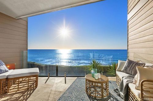 369 W I St, Encinitas, CA, 92024-5025 | Card Image