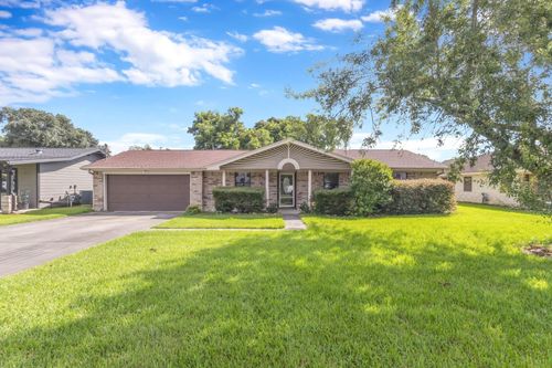 915 S 14th St, Nederland, TX, 77627-4317 | Card Image