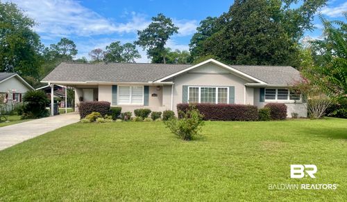 1413 Mcmillan Ave, Brewton, AL, 36426-1326 | Card Image