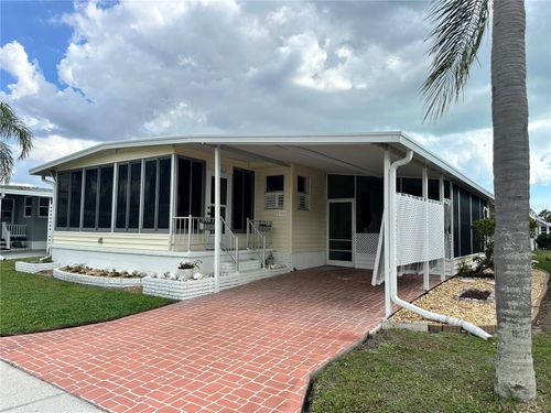 560 Oriental Poppy Dr, VENICE, FL, 34293-6959 | Card Image
