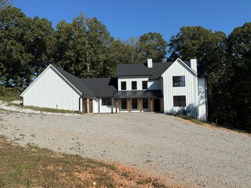 19 Builders Ln, Anderson, MO, 64831-6004 | Card Image