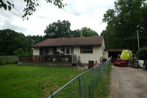 57934 Haines Rd, Three Rivers, MI, 49093-8008 | Card Image