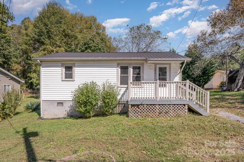 1813 Isaac Pl, Shelby, NC, 28152-8984 | Card Image