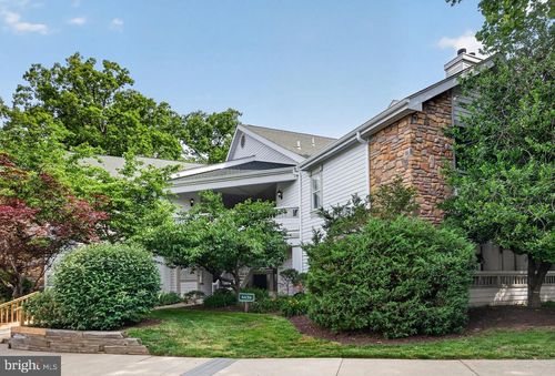 201-4439 Fair Stone Dr, FAIRFAX, VA, 22033-5118 | Card Image