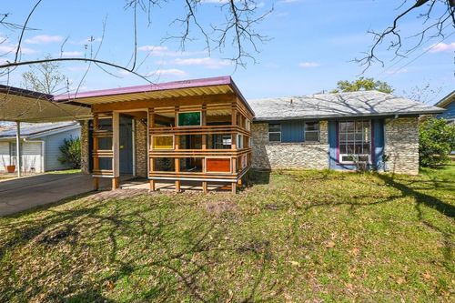 100 E Lisa Dr, Austin, TX, 78752-3112 | Card Image