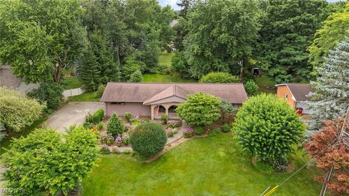 5585 Echodell Ave Nw, Canton, OH, 44720-7470 | Card Image