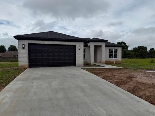 82 Dove Ln, Vilonia, AR, 72173-8039 | Card Image