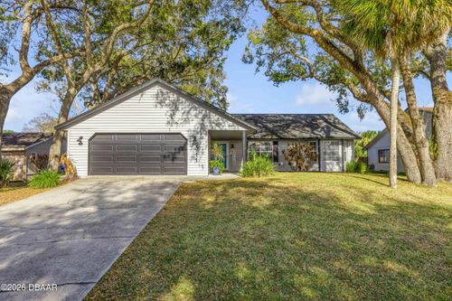 2711 Pine Tree Dr, Edgewater, FL, 32141-5300 | Card Image