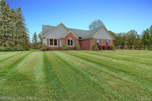 13461 Daleview Ct, South Lyon, MI, 48178-8105 | Card Image