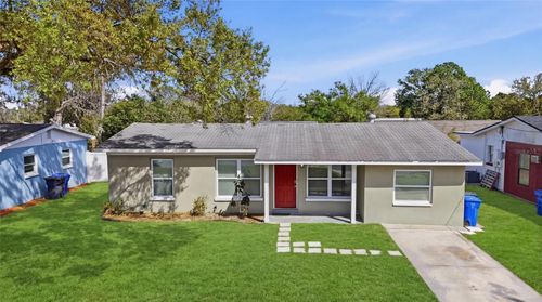 8609 Chinaberry Dr, TAMPA, FL, 33637-6421 | Card Image