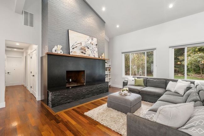 1106 Edgell Rd, House other with 4 bedrooms, 4 bathrooms and 2 parking in Framingham MA | Image 10