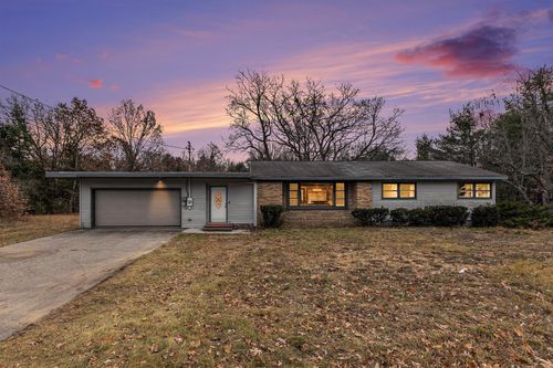 1875 W Division St, Cadillac, MI, 49601-9252 | Card Image