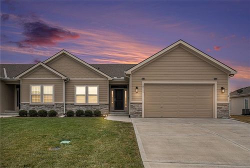 19711 196th St, Spring Hill, KS, 66083 | Card Image