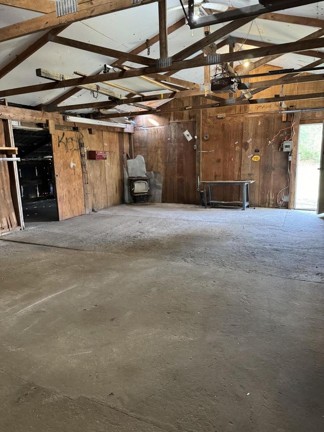 Pole Barn | Image 42