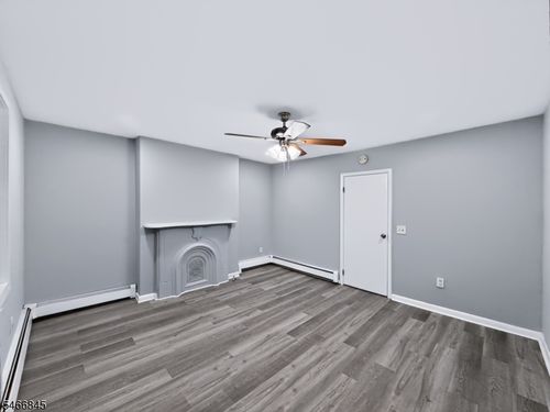 1-155 Lafayette St, Newark, NJ, 07105-1497 | Card Image