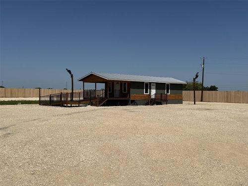 11808 Us Highway 183 S, Buda, TX, 78610-9417 | Card Image