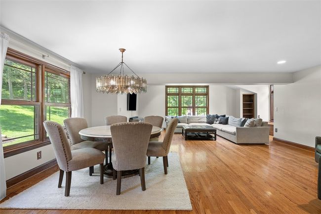 2616 Cedarvue Dr, House other with 4 bedrooms, 4 bathrooms and 2 parking in Pittsburgh PA | Image 12