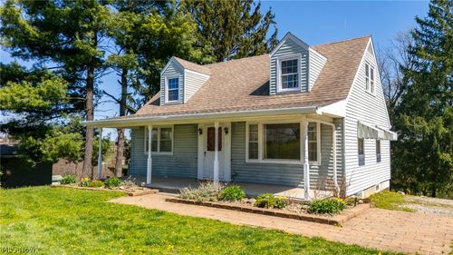69565 Crescent Rd, Saint Clairsville, OH, 43950-9350 | Card Image