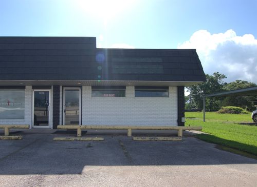 1037 S Main St, Lumberton, TX, 77657-7386 | Card Image