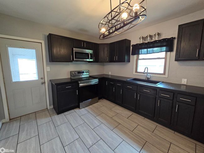 1110 Elm St, House other with 5 bedrooms, 2 bathrooms and null parking in Webster City IA | Image 6