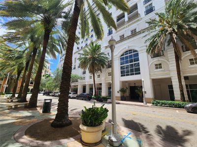 807 - 10 Aragon Ave, Condo with 2 bedrooms, 2 bathrooms and null parking in Coral Gables FL | Image 1