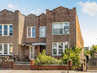 View of front of home featuring cooling unit | Image 1