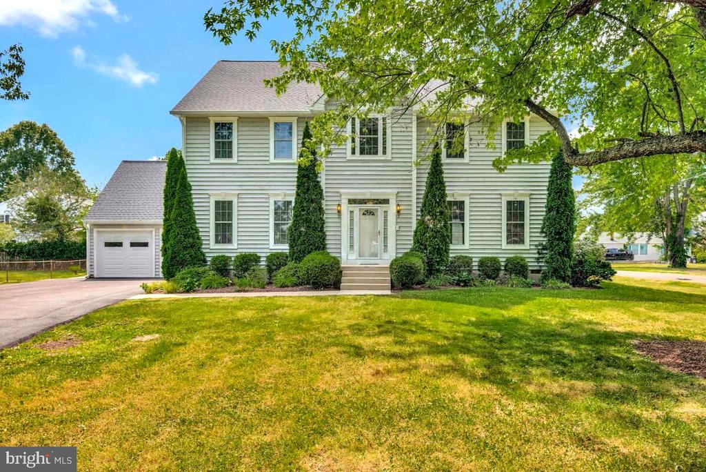 Lee Blvd, Shady Side, MD 20764