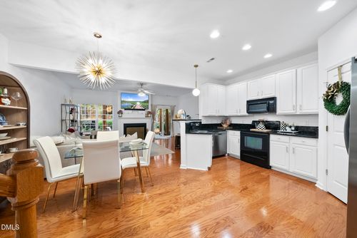 3047 Winding Waters Way, Raleigh, NC, 27614-8644 | Card Image