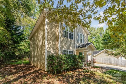 5143 Rosemede Dr, Charlotte, NC, 28227-3011 | Card Image