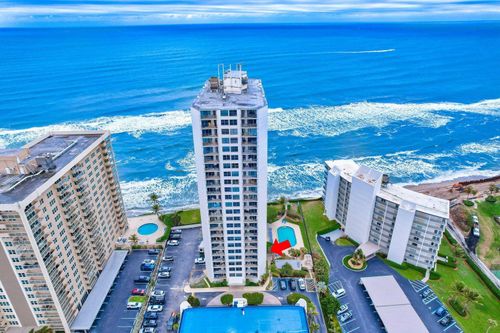 apt-206-5420 N Ocean Dr, Riviera Beach, FL, 33404-2527 | Card Image