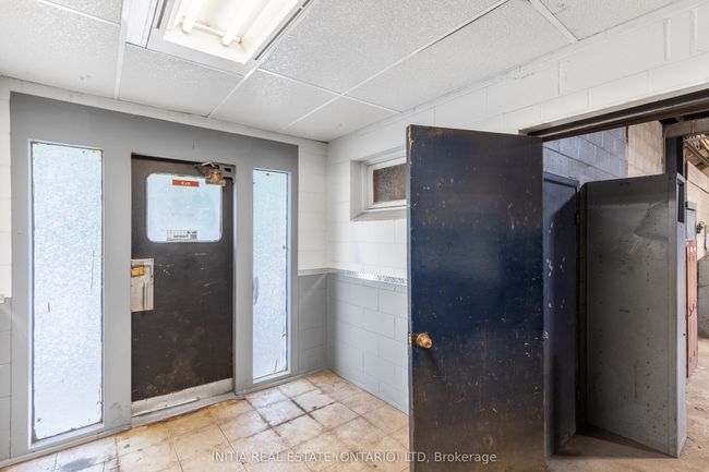 23263 Pioneer Line, Home with 0 bedrooms, 0 bathrooms and null parking in West Elgin ON | Image 30