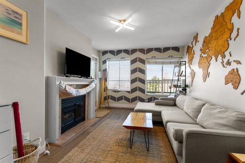 ph414-488 Kingsway, Vancouver, BC, V5T3J9 | Card Image