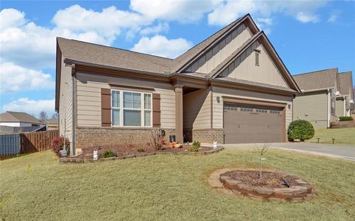 4514 Sweetwater Dr, Gainesville, GA, 30504-9277 | Card Image