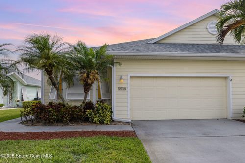 1076 Eleuthera Dr Ne, PALM BAY, FL, 32905-4400 | Card Image