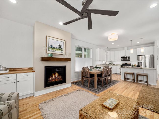 Open floor plan with abundant natural light | Image 6