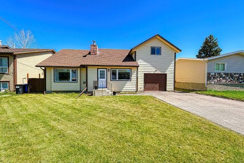 1705 16 St, Didsbury, AB, T0M0W0 | Card Image