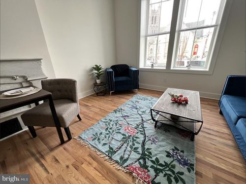 1-106 E Broad St, BURLINGTON, NJ, 08016-1605 | Card Image