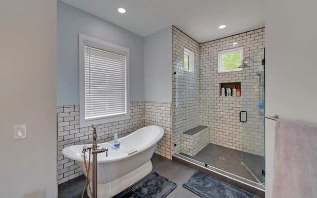 433 Hawkeye Trl, Home with 3 bedrooms, 3 bathrooms and null parking in Marble NC | Image 12