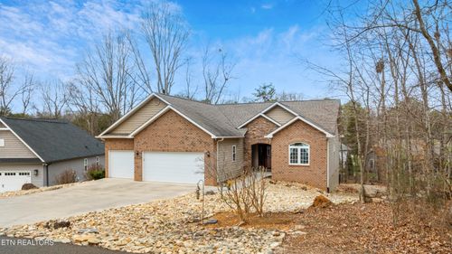 112 Gadusi Cir, Loudon, TN, 37774-6824 | Card Image