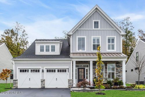 106 Grandview Cir, Farmingdale, NJ, 07727-4104 | Card Image