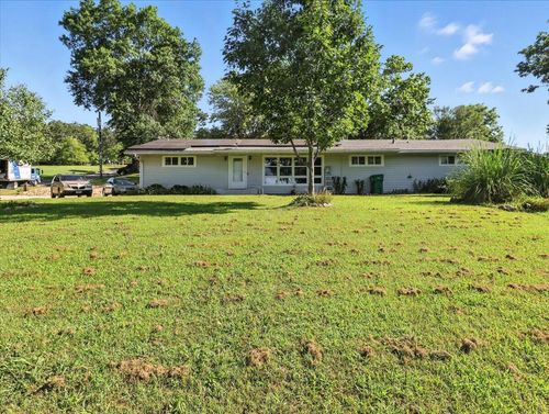 1020 Walnut St, Cabool, MO, 65689-6306 | Card Image