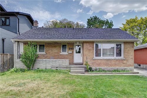 245 Eighth Ave, Kitchener, ON, N2C1S6 | Card Image